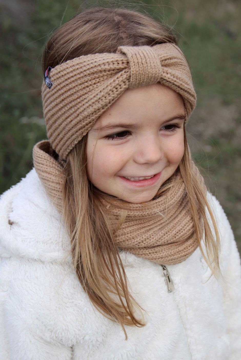 Bandeau avec nœud Perinne Laine grosse maille enfant fille beige - Maison Bonnefoy