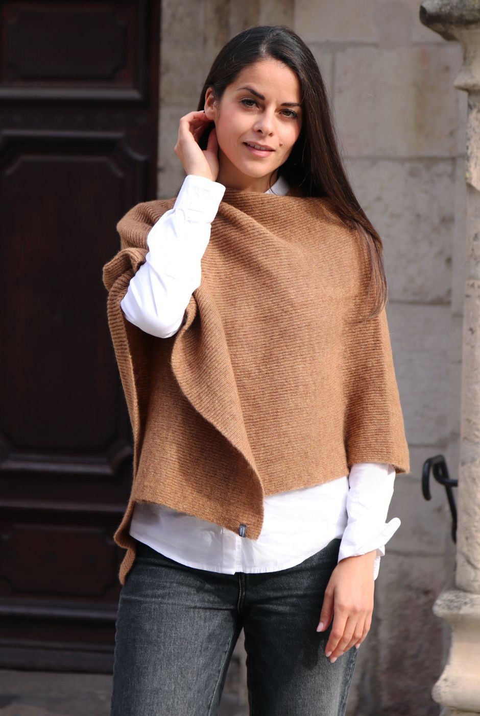 Poncho Natacha Pailleté femme marron clair - Maison Bonnefoy