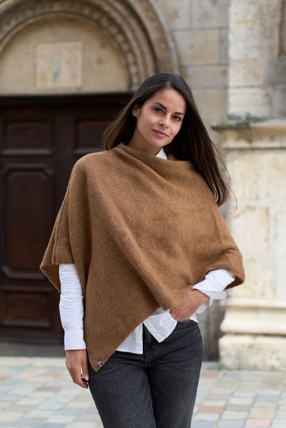 Poncho Natacha Pailleté femme marron clair - Maison Bonnefoy