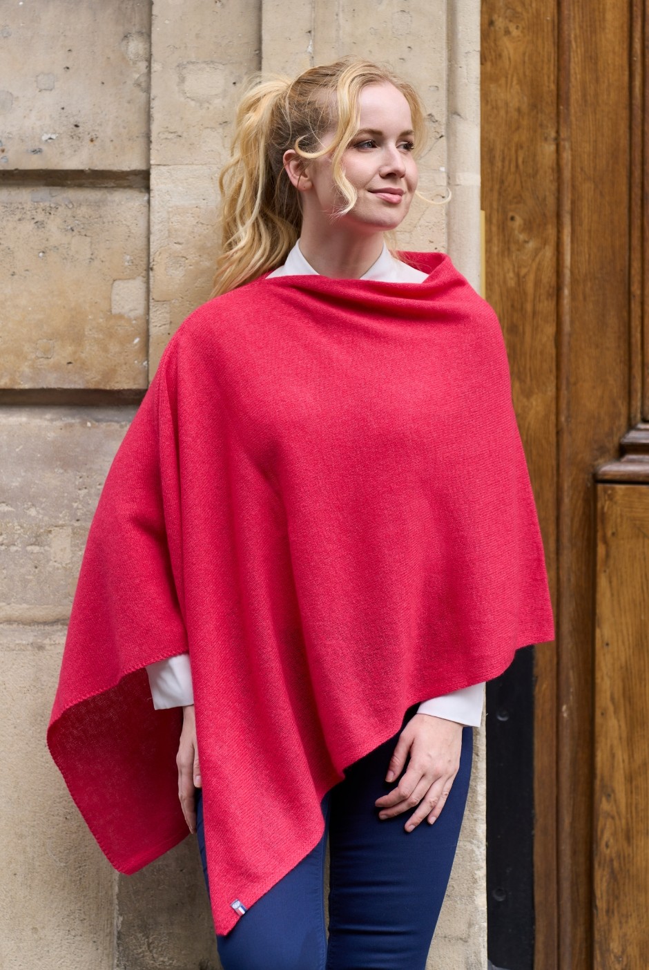 Poncho Paule en cachemire femme fuchsia - Maison Bonnefoy
